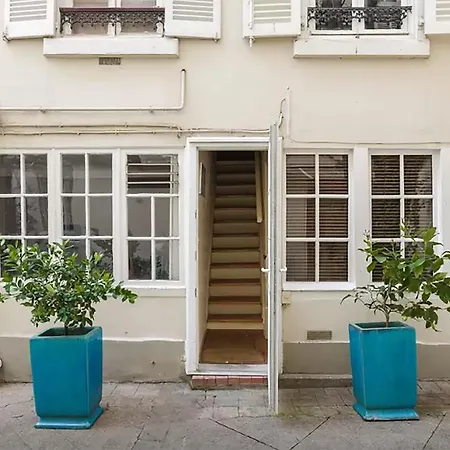 2 Flat Center Of *